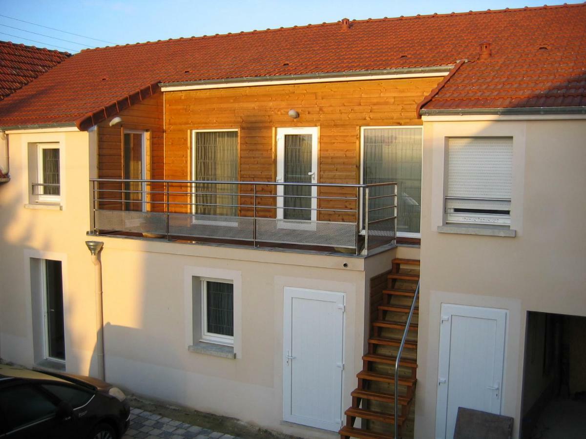 Trois-Puits Champagne Et Chambres D'Hotes Pierre Trichet מראה חיצוני תמונה